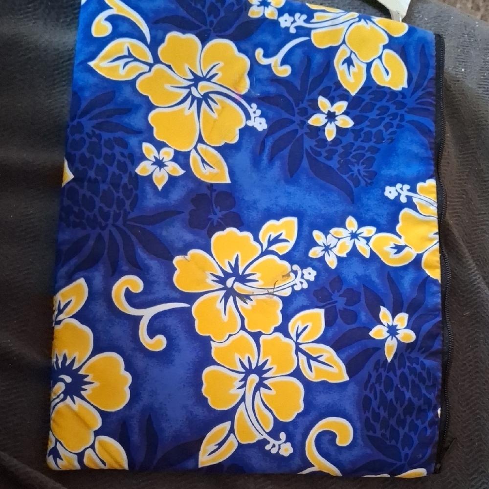 ALOHAS Blue and Yellow Floral Bag